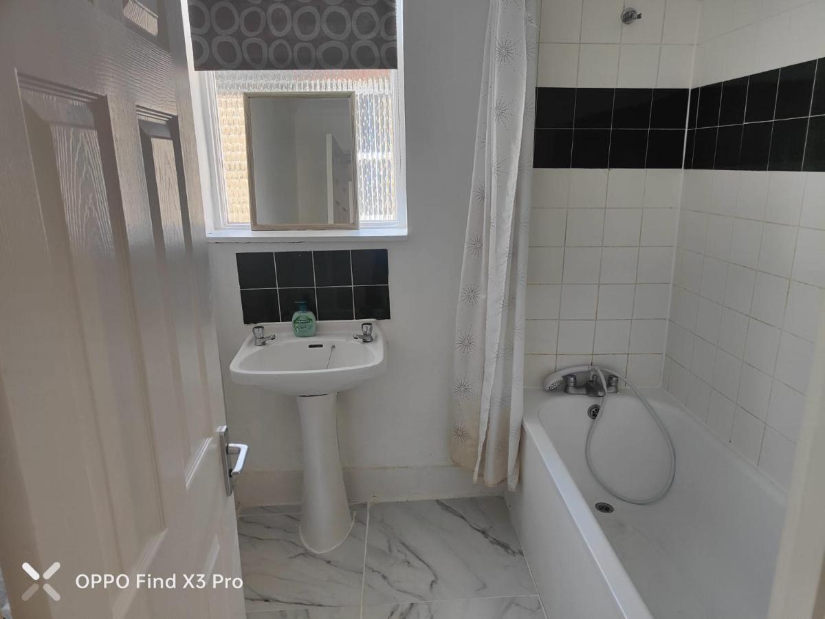East London 2 Bedroom Apartment Εξωτερικό φωτογραφία