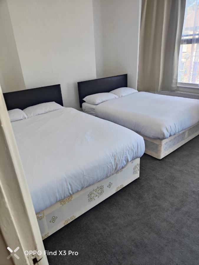 East London 2 Bedroom Apartment Εξωτερικό φωτογραφία